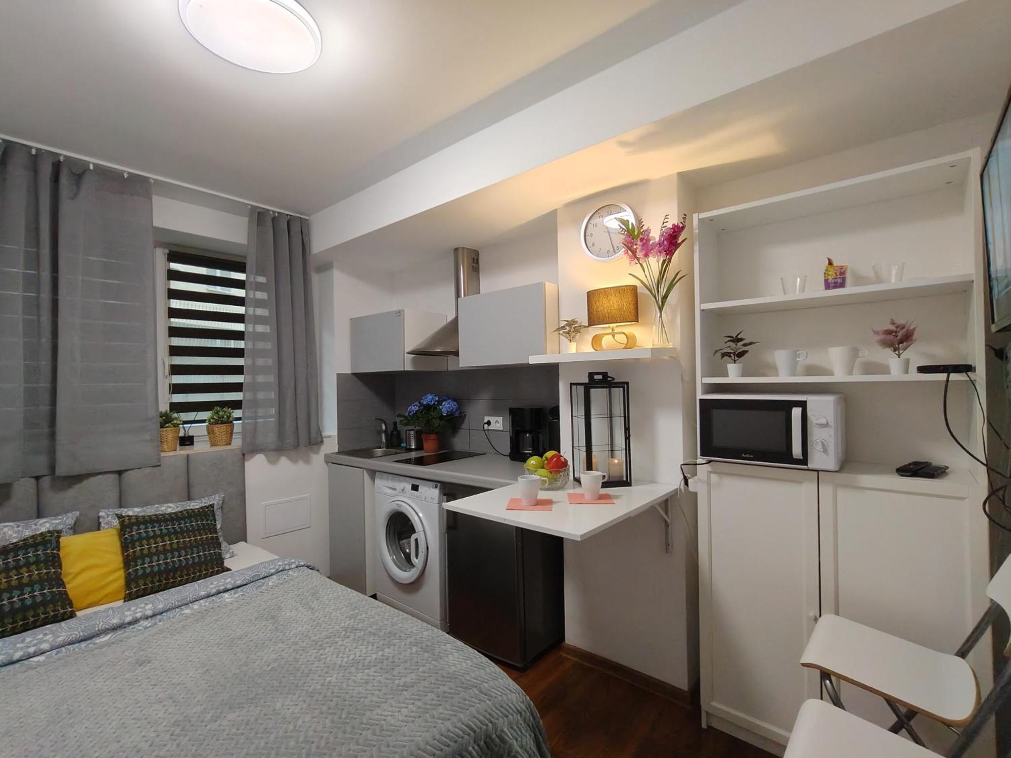 Hollidays Centrum Apartments Warsawa Bagian luar foto