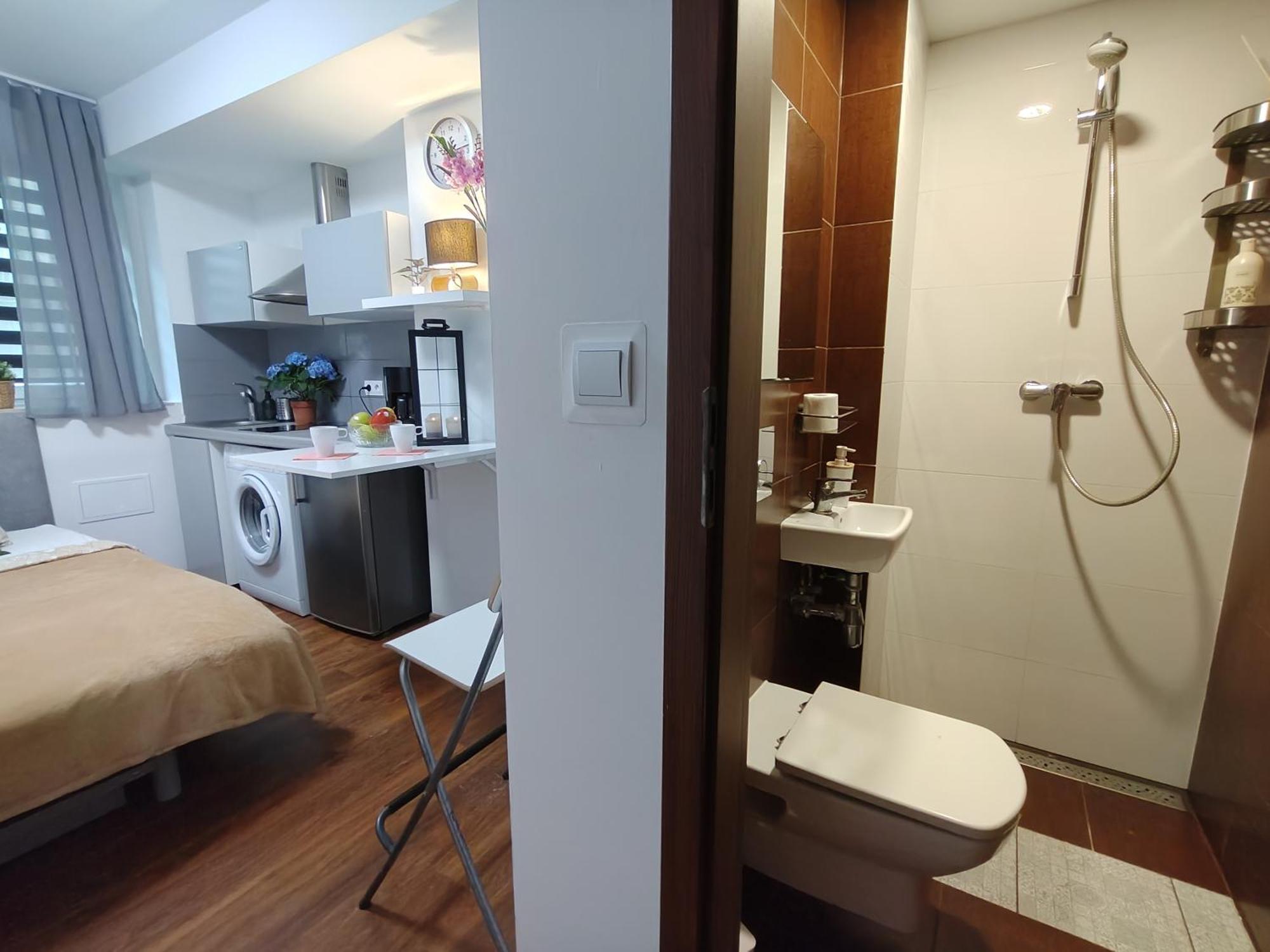 Hollidays Centrum Apartments Warsawa Bagian luar foto